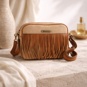 Mala pequena a tiracolo bege